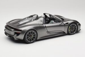 Porsche 918 Spyder Liquid Metal Argento Minichamps 1:18 110062430 Pressofusione — immagine 3 di 8
