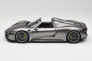 Porsche 918 Spyder Liquid Metal Argento Minichamps 1:18 110062430 Pressofusione — immagine 4 di 8