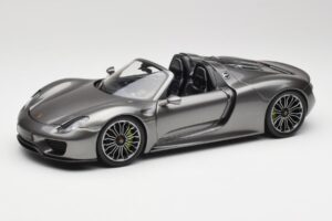 Porsche 918 Spyder Liquid Metal Argento Minichamps 1:18 110062430 Pressofusione