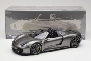 Porsche 918 Spyder Liquid Metal Argento Minichamps 1:18 110062430 Pressofusione — immagine 8 di 8