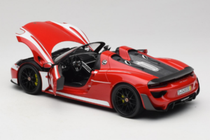 Porsche 918 Spyder Weissach Package Strisce Rosso Bianco Minichamps 1:18 110062442-O1 Pressofusione — immagine 5 di 8