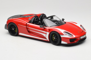 Porsche 918 Spyder Weissach Package Strisce Rosso Bianco Minichamps 1:18 110062442-O1 Pressofusione — immagine 6 di 8