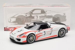 Porsche 918 Spyder Weissach Package Salzburg Minichamps 1:18 110062441 Pressofusione — immagine 8 di 8
