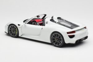 Porsche 918 Spyder Bianco Minichamps 1:18 110062436 Pressofusione — immagine 7 di 8