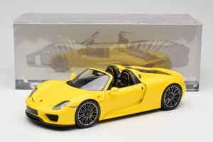 Porsche 918 Spyder Giallo Minichamps 1:18 110062434 Pressofusione — immagine 8 di 8