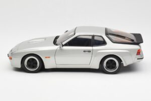 Porsche 924 Carrera GT Diamond Argento AUTOart 1:18 78002 Pressofusione — immagine 4 di 8