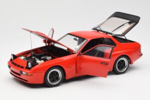 Porsche 924 Carrera GT Guards Rosso AUTOart 1:18 78003 Pressofusione — immagine 2 di 8