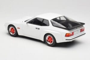 Porsche 924 Carrera GT Bianco & Cerchi Rossi MCG 1:18 MCG18303 Pressofusione — immagine 5 di 6