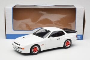 Porsche 924 Carrera GT Bianco & Cerchi Rossi MCG 1:18 MCG18303 Pressofusione — immagine 6 di 6