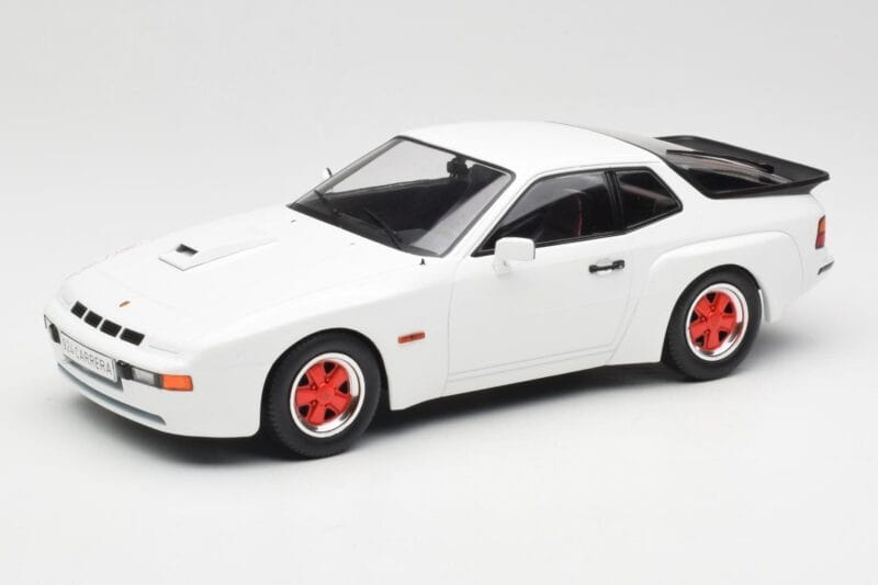Porsche 924 Carrera GT Bianco & Cerchi Rossi MCG 1:18 MCG18303 Pressofusione