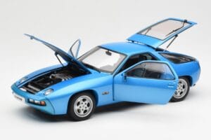 Porsche 928 Blu AUTOart 1:18 77901 Pressofusione — immagine 2 di 8