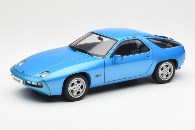 Porsche 928 Blu AUTOart 1:18 77901 Pressofusione