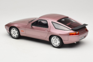 Porsche 928 S Cassis Red Metallic GT Spirit 1:18 GT524 Resina — immagine 5 di 6