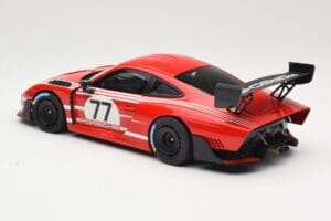Porsche 935/19 Rosso con Strisce Bianche Minichamps 1:18 155067577 Pressofusione — immagine 5 di 6