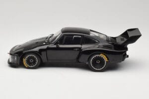 Porsche 935 Turbo Group 5 1976 Exoto 1:18 18101 Pressofusione — immagine 4 di 8