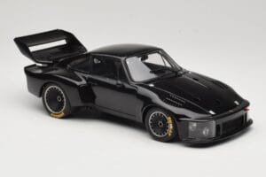 Porsche 935 Turbo Group 5 1976 Exoto 1:18 18101 Pressofusione — immagine 6 di 8