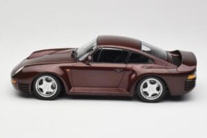 Porsche 959 Dark Red Metallic Minichamps 1:18 155066204 Pressofusione — immagine 5 di 6
