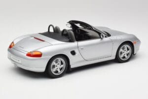 Porsche Boxster 986 Cabriolet Arctic Argento Metallizzato UT Models 1:18 27852 Pressofusione — immagine 3 di 8