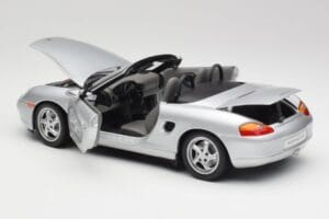 Porsche Boxster 986 Cabriolet Arctic Argento Metallizzato UT Models 1:18 27852 Pressofusione — immagine 5 di 8