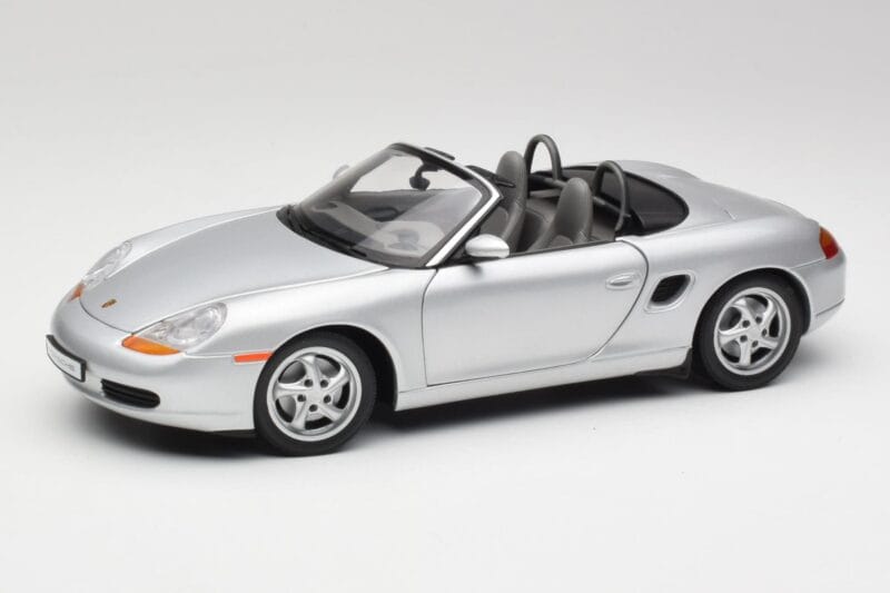 Porsche Boxster 986 Cabriolet Arctic Argento Metallizzato UT Models 1:18 27852 Pressofusione