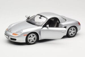 Porsche Boxster 986 Hard Top Argento UT Models 1:18 27854 Pressofusione — immagine 2 di 8