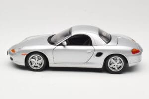 Porsche Boxster 986 Hard Top Argento UT Models 1:18 27854 Pressofusione — immagine 4 di 8