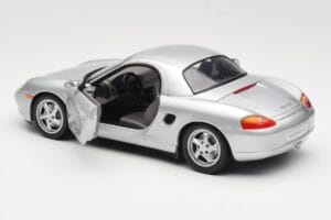 Porsche Boxster 986 Hard Top Argento UT Models 1:18 27854 Pressofusione — immagine 5 di 8