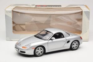 Porsche Boxster 986 Hard Top Argento UT Models 1:18 27854 Pressofusione — immagine 8 di 8