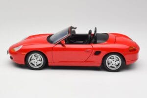 Porsche Boxster S 986 Guards Rosso UT Models 1:18 27861-M1 Pressofusione — immagine 4 di 8