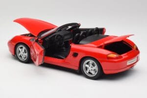 Porsche Boxster S 986 Guards Rosso UT Models 1:18 27861-M1 Pressofusione — immagine 5 di 8