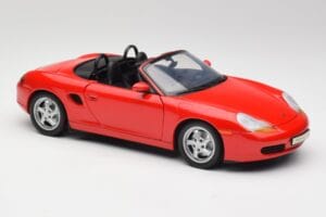 Porsche Boxster S 986 Guards Rosso UT Models 1:18 27861-M1 Pressofusione — immagine 6 di 8
