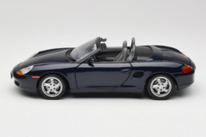 Porsche Boxster 986 S Night Blue UT Models 1:18 WAP021006-R1 Pressofusione — immagine 4 di 8