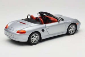 Porsche Boxster S 986 Argento UT Models 1:18 WAP021007 Pressofusione — immagine 3 di 8