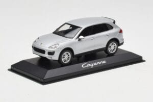 Porsche Cayenne 958 Argento Minichamps 1:43 WAP0200020E Pressofusione — immagine 2 di 4