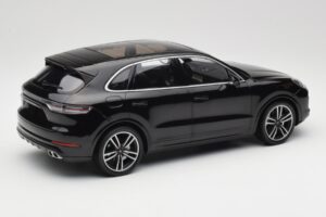 Porsche Cayenne 958 Turbo S Nero Minichamps 1:18 155066070 Pressofusione — immagine 2 di 6