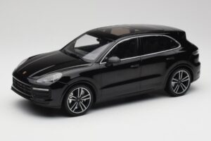 Porsche Cayenne 958 Turbo S Nero Minichamps 1:18 155066070 Pressofusione