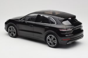 Porsche Cayenne 958 Turbo S Nero Minichamps 1:18 155066070 Pressofusione — immagine 5 di 6