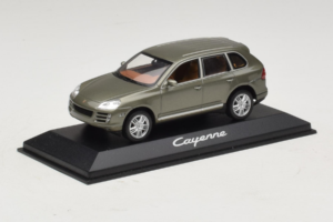 Porsche Cayenne Grey Metallic Minichamps 1:43 WAP02061317 Pressofusione — immagine 2 di 4