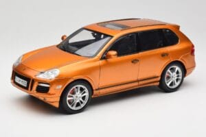 Porsche Cayenne GTS Lava Orange Norev 1:18 187535 Pressofusione