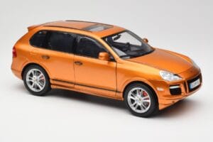 Porsche Cayenne GTS Lava Orange Norev 1:18 187535 Pressofusione — immagine 6 di 8