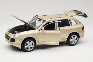 Porsche Cayenne S 955 Beige Maisto 1:18 WAPC2100213 Pressofusione — immagine 2 di 8
