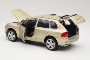 Porsche Cayenne S 955 Beige Maisto 1:18 WAPC2100213 Pressofusione — immagine 5 di 8
