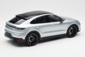 Porsche Cayenne E3 S Coupe Dolo Argento Norev 1:18 WAP0213220K Pressofusione — immagine 2 di 6