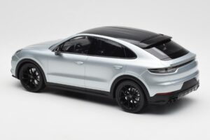 Porsche Cayenne E3 S Coupe Dolo Argento Norev 1:18 WAP0213220K Pressofusione — immagine 5 di 6