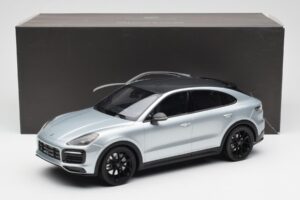 Porsche Cayenne E3 S Coupe Dolo Argento Norev 1:18 WAP0213220K Pressofusione — immagine 6 di 6