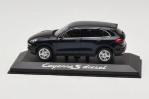 Porsche Cayenne 958 S Diesel Blue Metallic Minichamps 1:43 WAP0200080E Pressofusione
