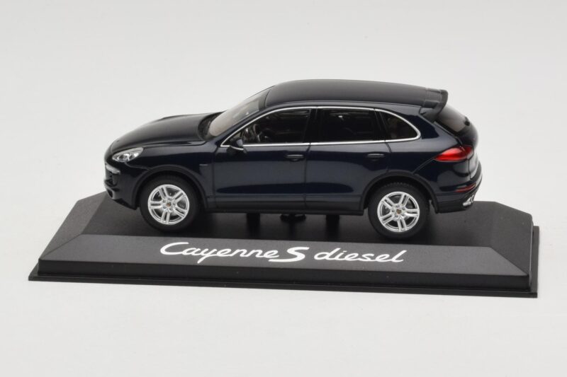 Porsche Cayenne 958 S Diesel Blue Metallic Minichamps 1:43 WAP0200080E Pressofusione