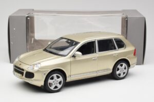 Porsche Cayenne Turbo 955 Beige Maisto 1:18 WAP02100113 Pressofusione — immagine 8 di 8