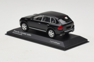 Porsche Cayenne 955 Turbo Black Metallic Minichamps 1:43 400061080 Pressofusione — immagine 3 di 5