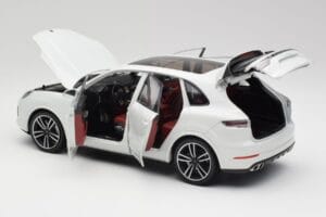 Porsche Cayenne 9YA Turbo Bianco Metallic Minichamps 1:18 155042560 Pressofusione — immagine 5 di 8